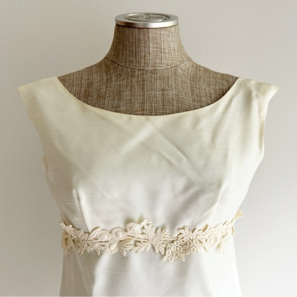 2 Piece Vintage Wedding Dress - Picture 8 of 17